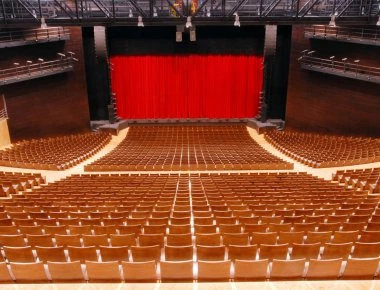 Σοκάρει γνωστός ηθοποιός: «Ο πατέρας μου ήταν νεκρός στο σπίτι κι εγώ έπαιζα στο θέατρο»! (φωτό)